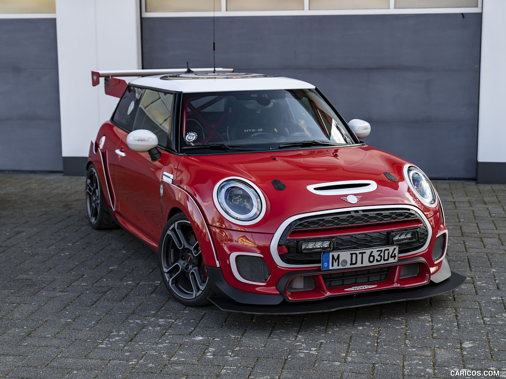 2022 MINI John Cooper Works 24h Nürburgring - Front Three-Quarter