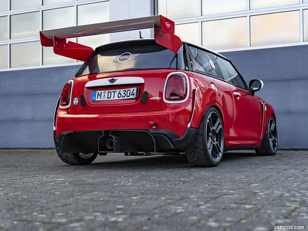 2022 MINI John Cooper Works 24h Nürburgring - Rear Three-Quarter