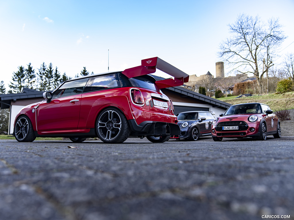 2022 MINI John Cooper Works 24h Nürburgring - Rear Three-Quarter