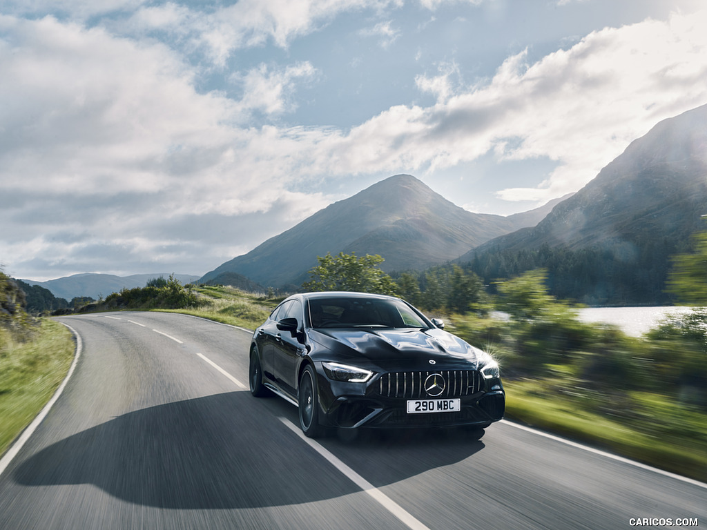 2022 Mercedes-AMG GT 63 S E Performance (UK-Spec) - Front