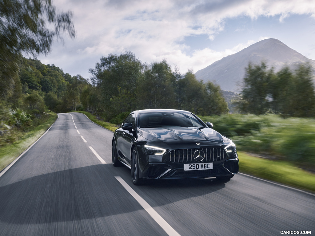 2022 Mercedes-AMG GT 63 S E Performance (UK-Spec) - Front