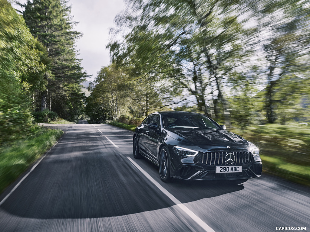 2022 Mercedes-AMG GT 63 S E Performance (UK-Spec) - Front