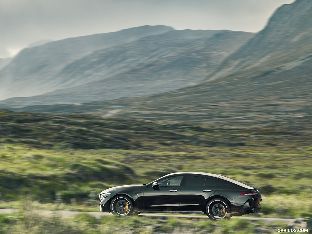 2022 Mercedes-AMG GT 63 S E Performance (UK-Spec) - Side