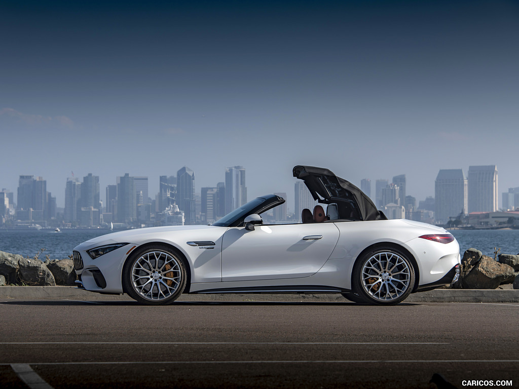 2022 Mercedes-AMG SL 55 4MATIC+ (Color: Opalith White Bright)