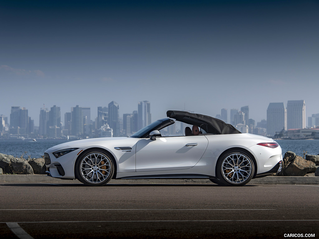 2022 Mercedes-AMG SL 55 4MATIC+ (Color: Opalith White Bright)