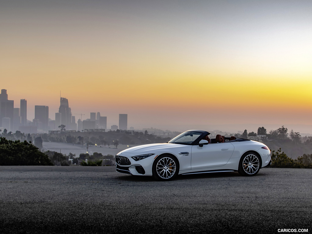 2022 Mercedes-AMG SL 55 4MATIC+ (Color: Opalith White Bright)