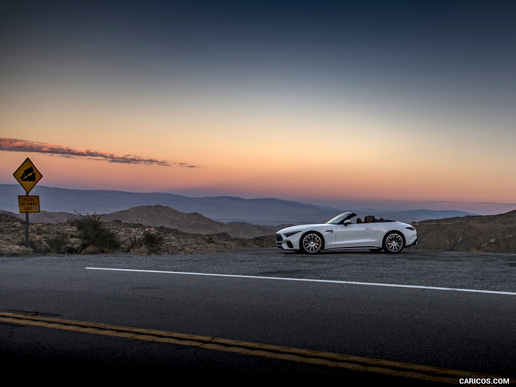 2022 Mercedes-AMG SL 55 4MATIC+ (Color: Opalith White Bright)