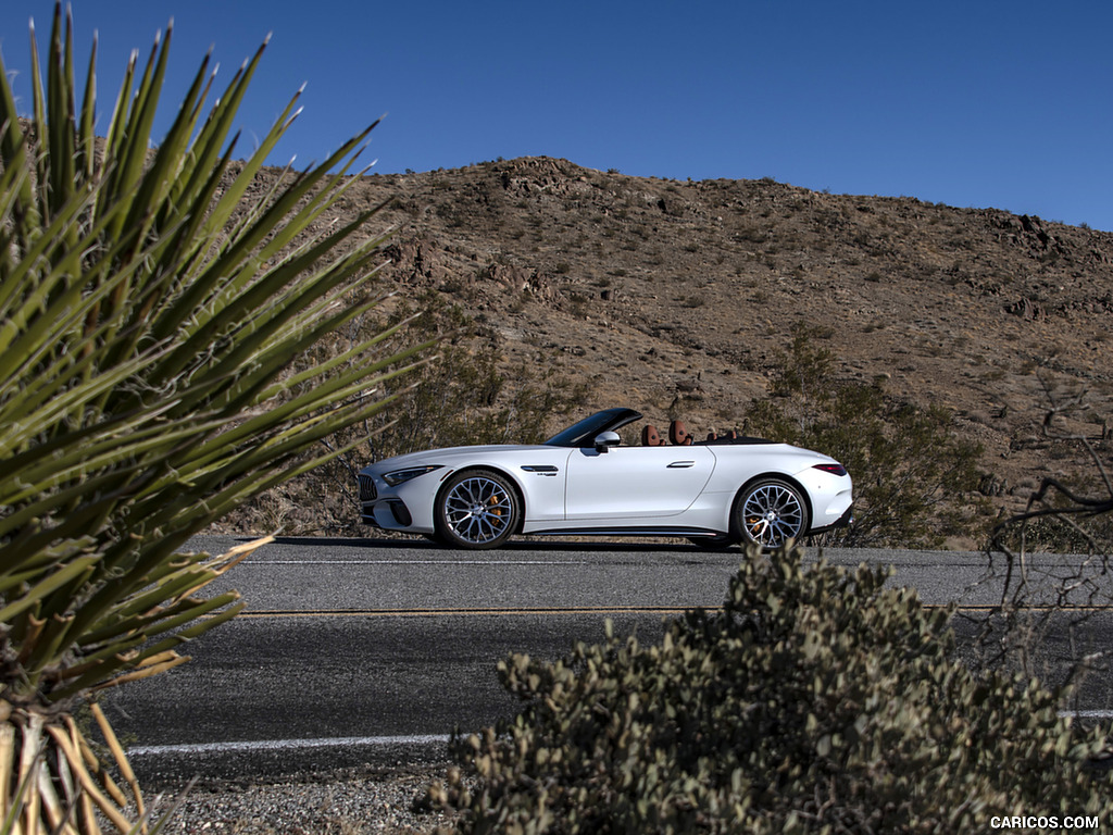 2022 Mercedes-AMG SL 55 4MATIC+ (Color: Opalith White Bright)