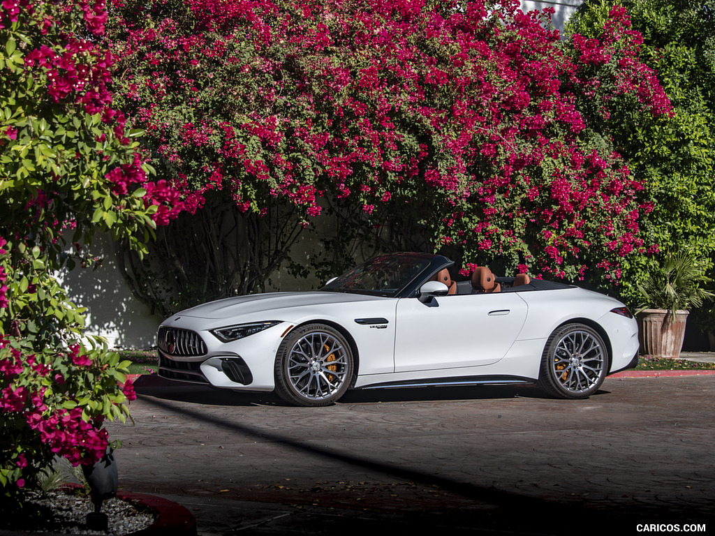 2022 Mercedes-AMG SL 55 4MATIC+ (Color: Opalith White Bright)