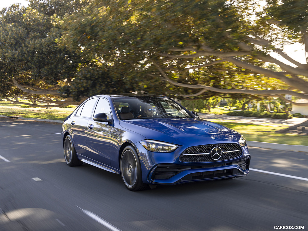 2022 Mercedes-Benz C-Class (US-Spec) - Front Three-Quarter