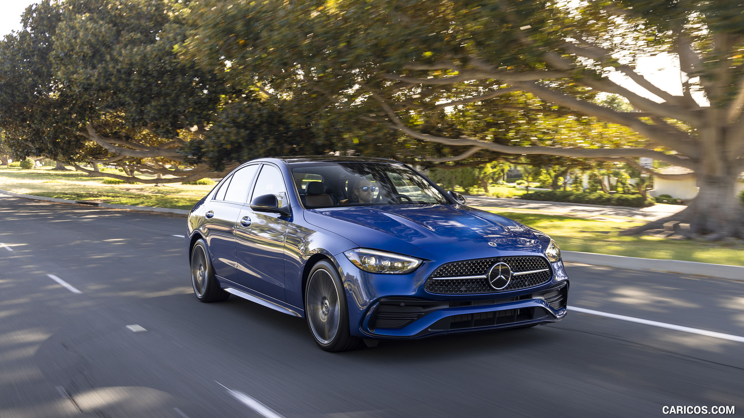 2022 Mercedes-Benz C-Class (US-Spec) - Front Three-Quarter | Caricos