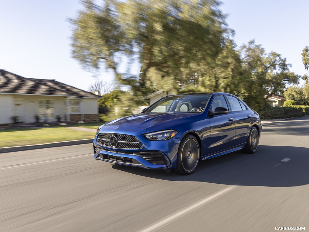 2022 Mercedes-Benz C-Class (US-Spec) - Front Three-Quarter