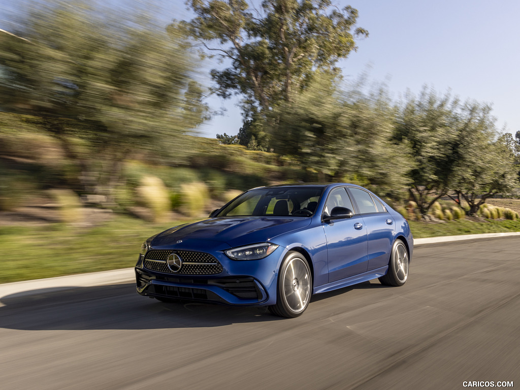 2022 Mercedes-Benz C-Class (US-Spec) - Front Three-Quarter