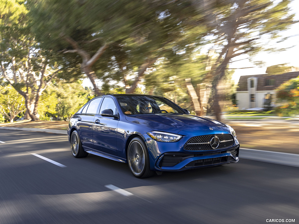 2022 Mercedes-Benz C-Class (US-Spec) - Front Three-Quarter