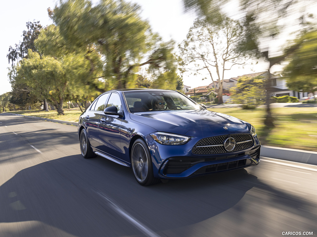 2022 Mercedes-Benz C-Class (US-Spec) - Front Three-Quarter