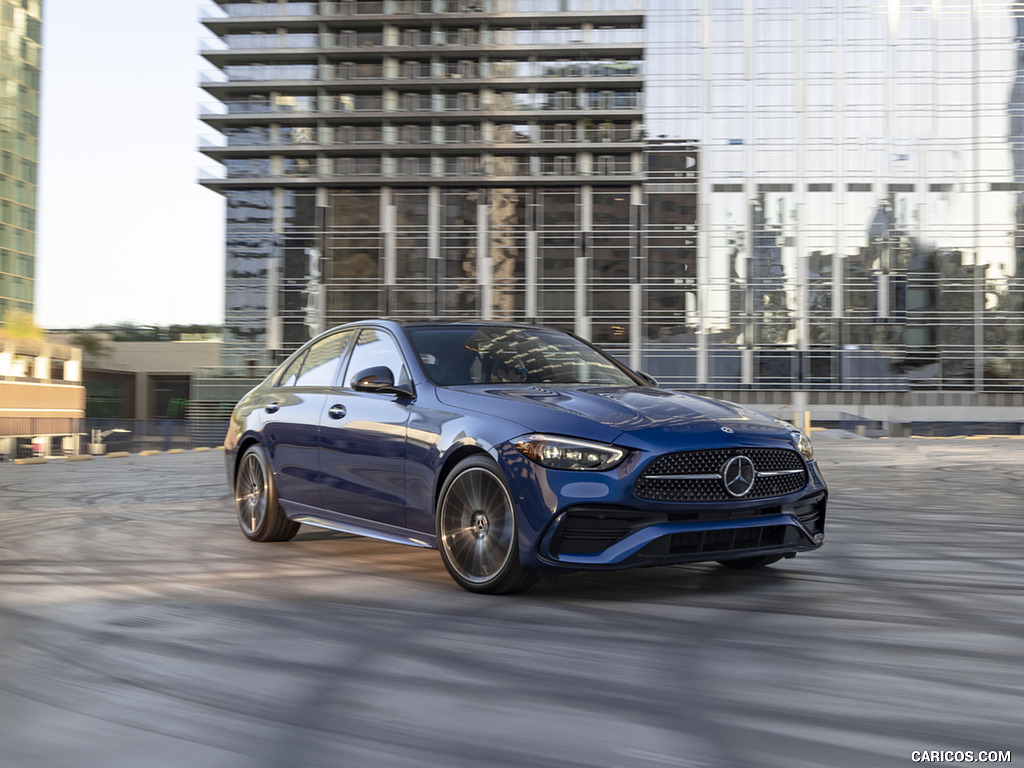 2022 Mercedes-Benz C-Class (US-Spec) - Front Three-Quarter