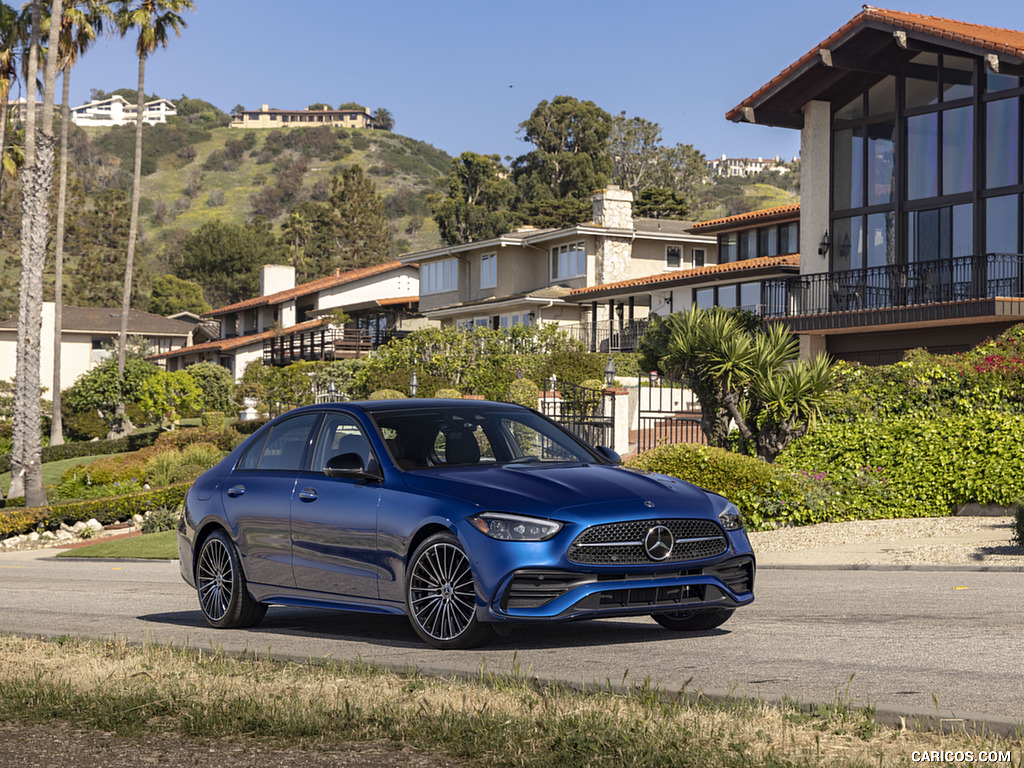 2022 Mercedes-Benz C-Class (US-Spec) - Front Three-Quarter