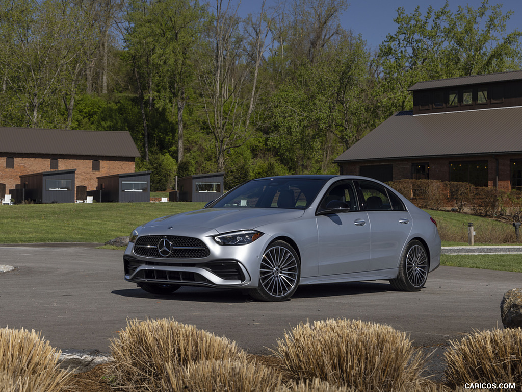 2022 Mercedes-Benz C-Class (US-Spec) - Front Three-Quarter