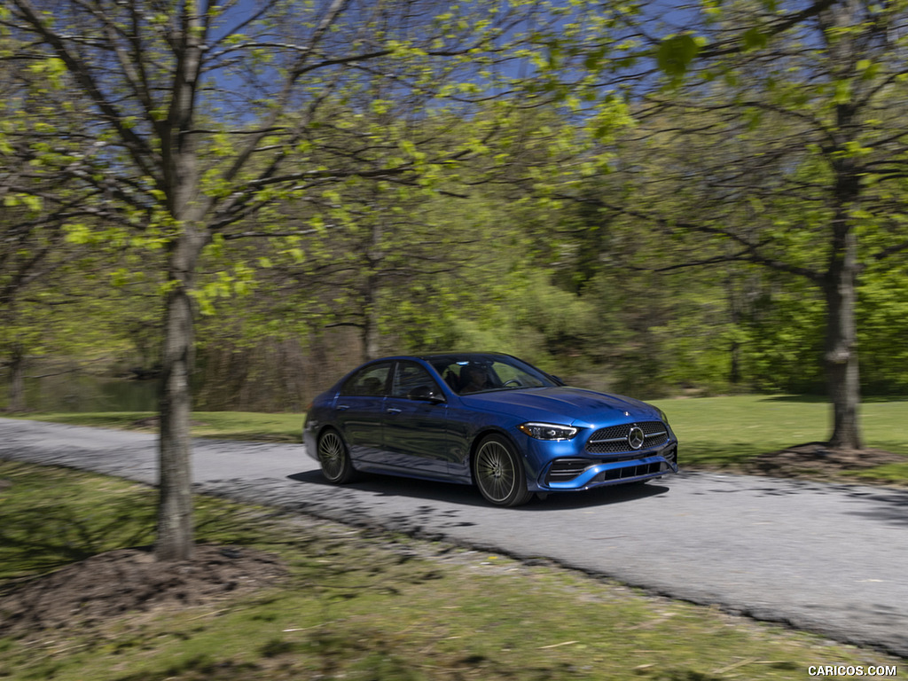 2022 Mercedes-Benz C-Class (US-Spec) - Front Three-Quarter