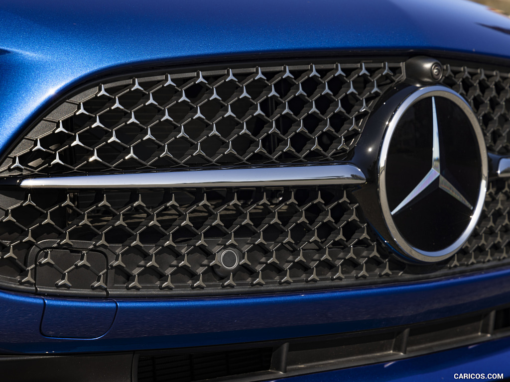 2022 Mercedes-Benz C-Class (US-Spec) - Grille