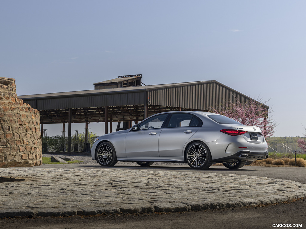 2022 Mercedes-Benz C-Class (US-Spec) - Rear Three-Quarter