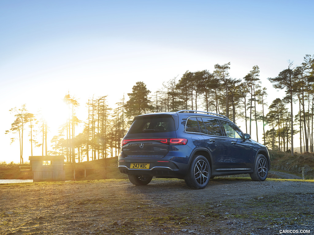 2022 Mercedes-Benz EQB 300 (UK-Spec) - Rear Three-Quarter