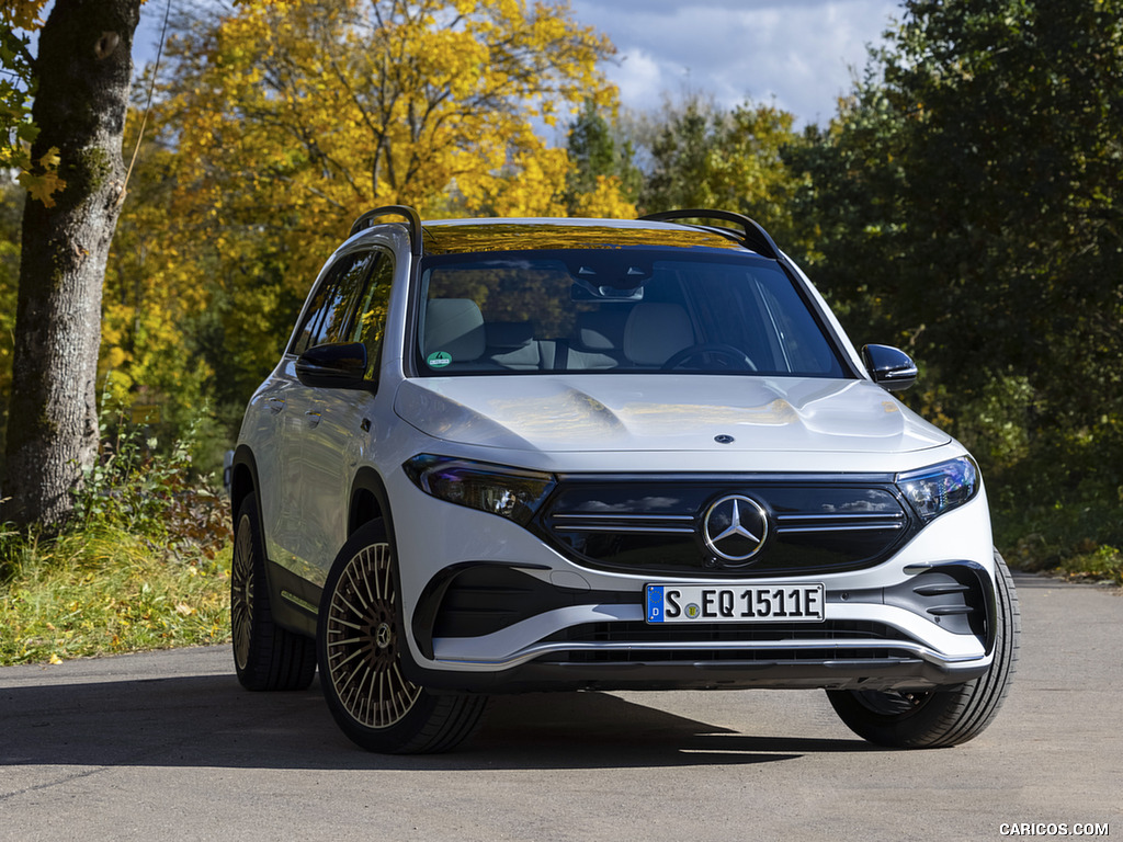 2022 Mercedes-Benz EQB 300 4MATIC (Color: Digital White) - Front