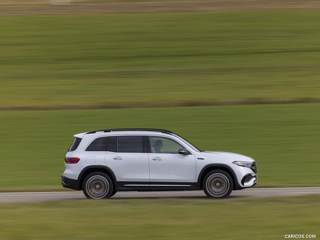 2022 Mercedes-Benz EQB 300 4MATIC (Color: Digital White) - Side