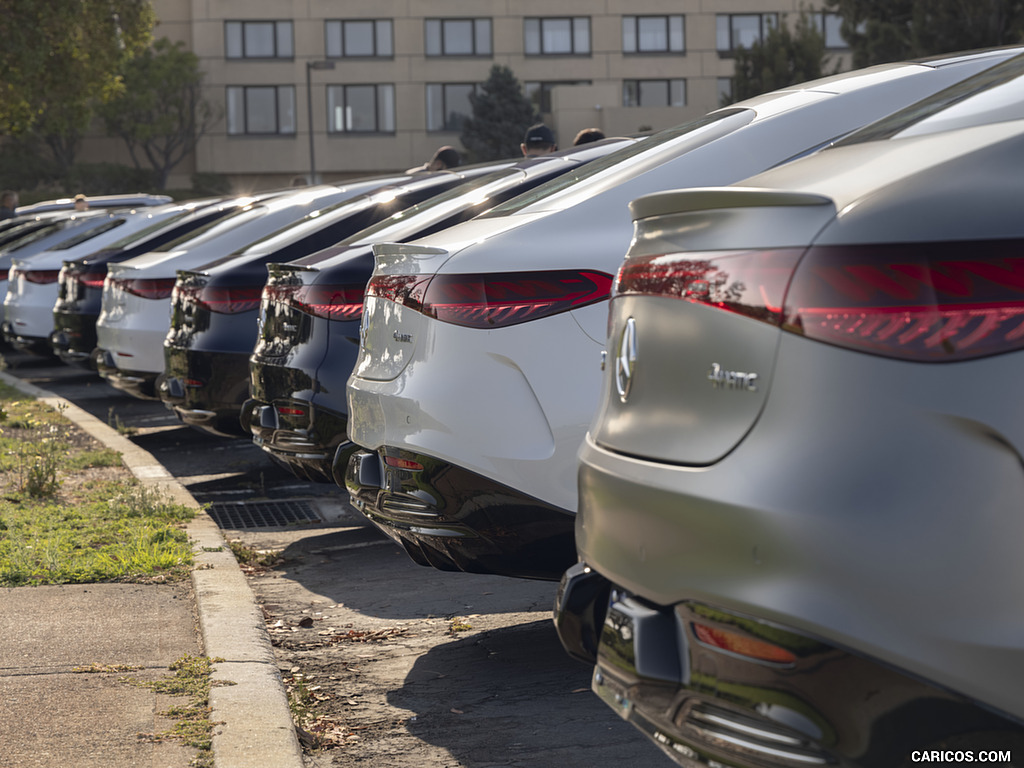 2022 Mercedes-Benz EQS (US-Spec) - Detail