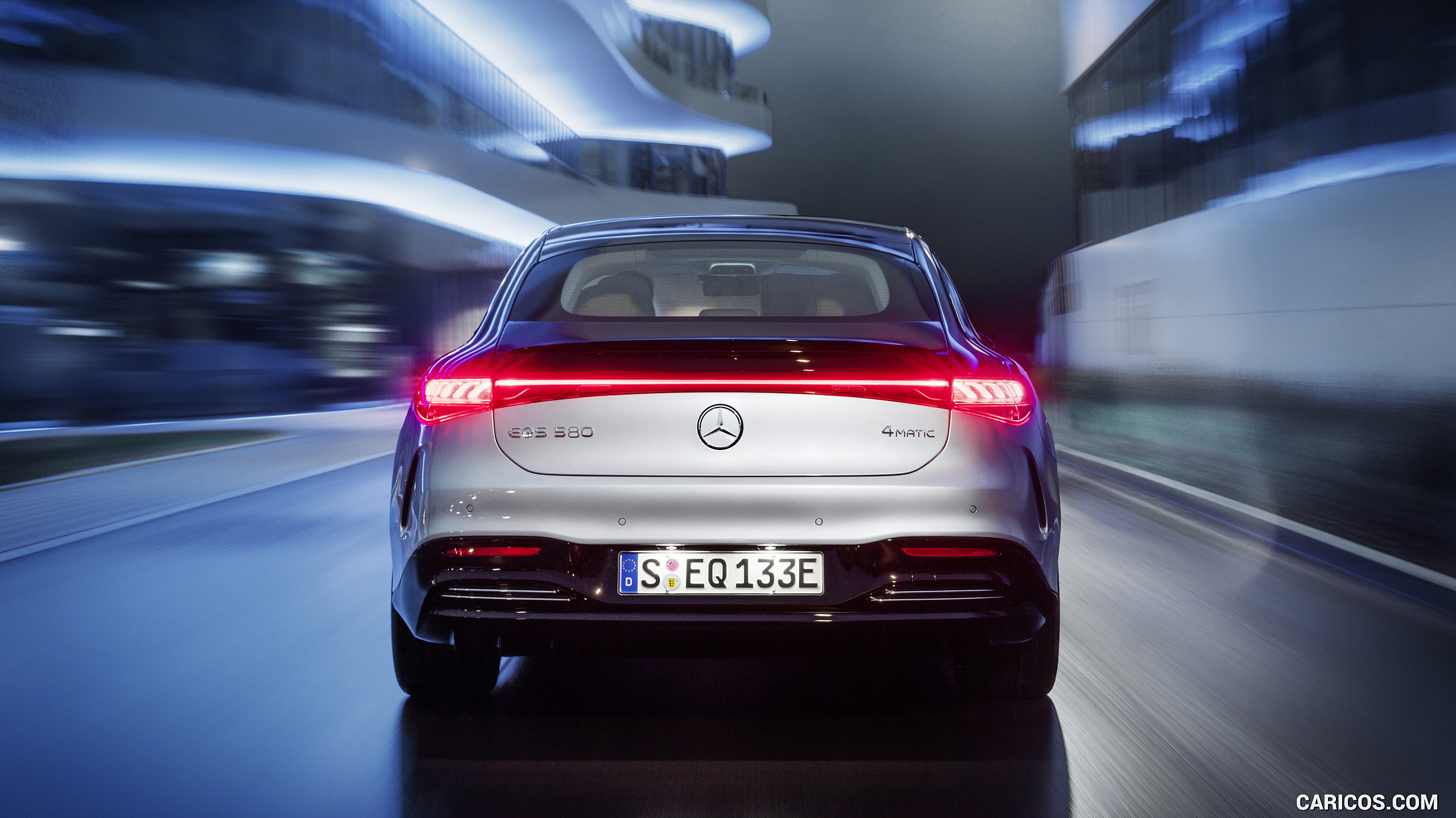 2022 Mercedes-Benz EQS 580 4MATIC AMG-Line Edition 1 (Color: High-Tech Silver / Obsidian Black) - Rear, #17 of 206
