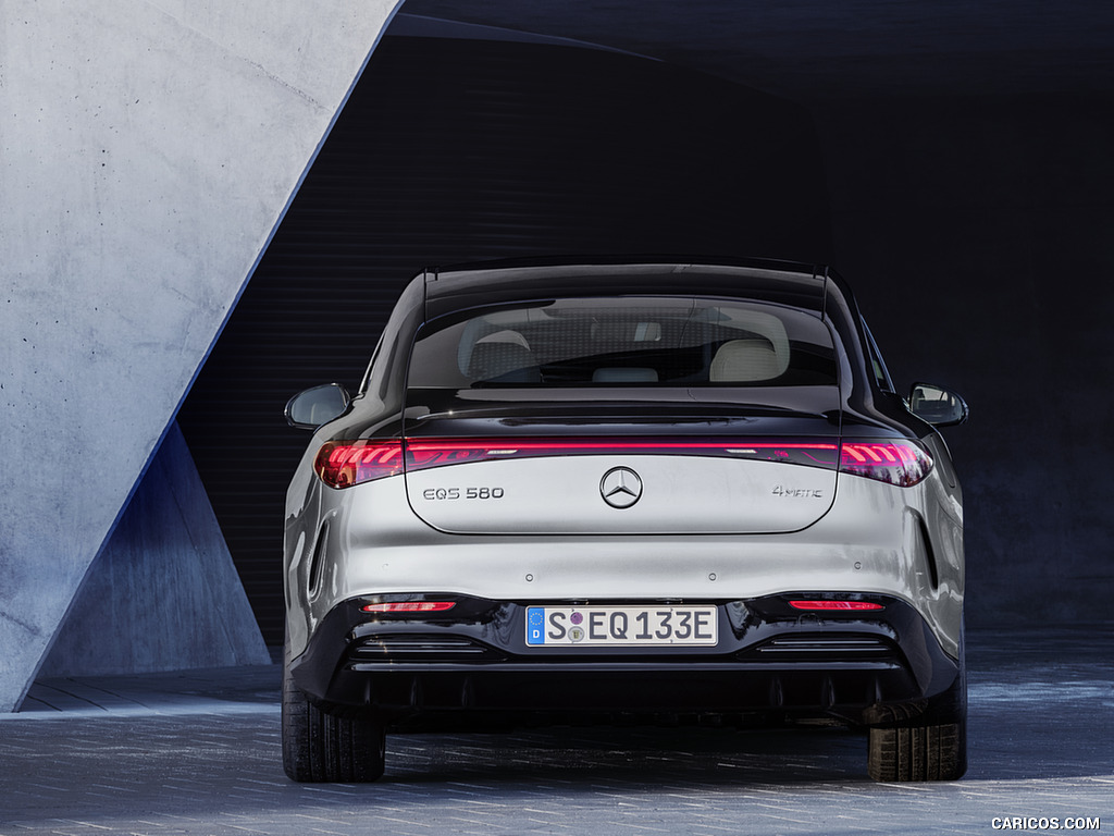 2022 Mercedes-Benz EQS 580 4MATIC AMG-Line Edition 1 (Color: High-Tech Silver / Obsidian Black) - Rear