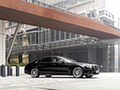 2022 Mercedes-Benz S 580 e L Plug-In Hybrid (UK-Spec) - Front Three-Quarter