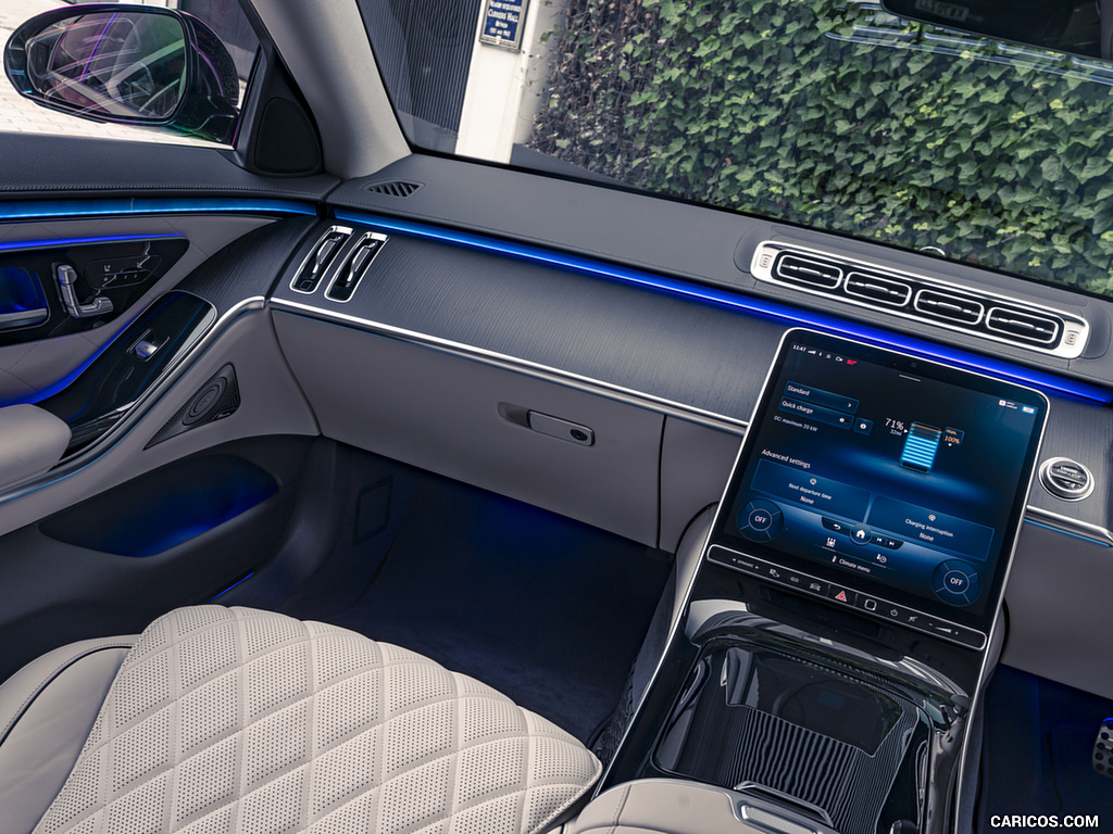 2022 Mercedes-Benz S 580 e L Plug-In Hybrid (UK-Spec) - Interior