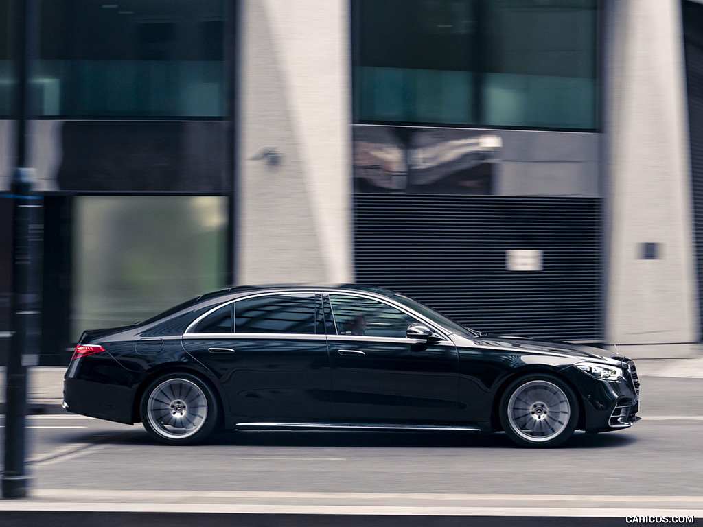 2022 Mercedes-Benz S 580 e L Plug-In Hybrid (UK-Spec) - Side