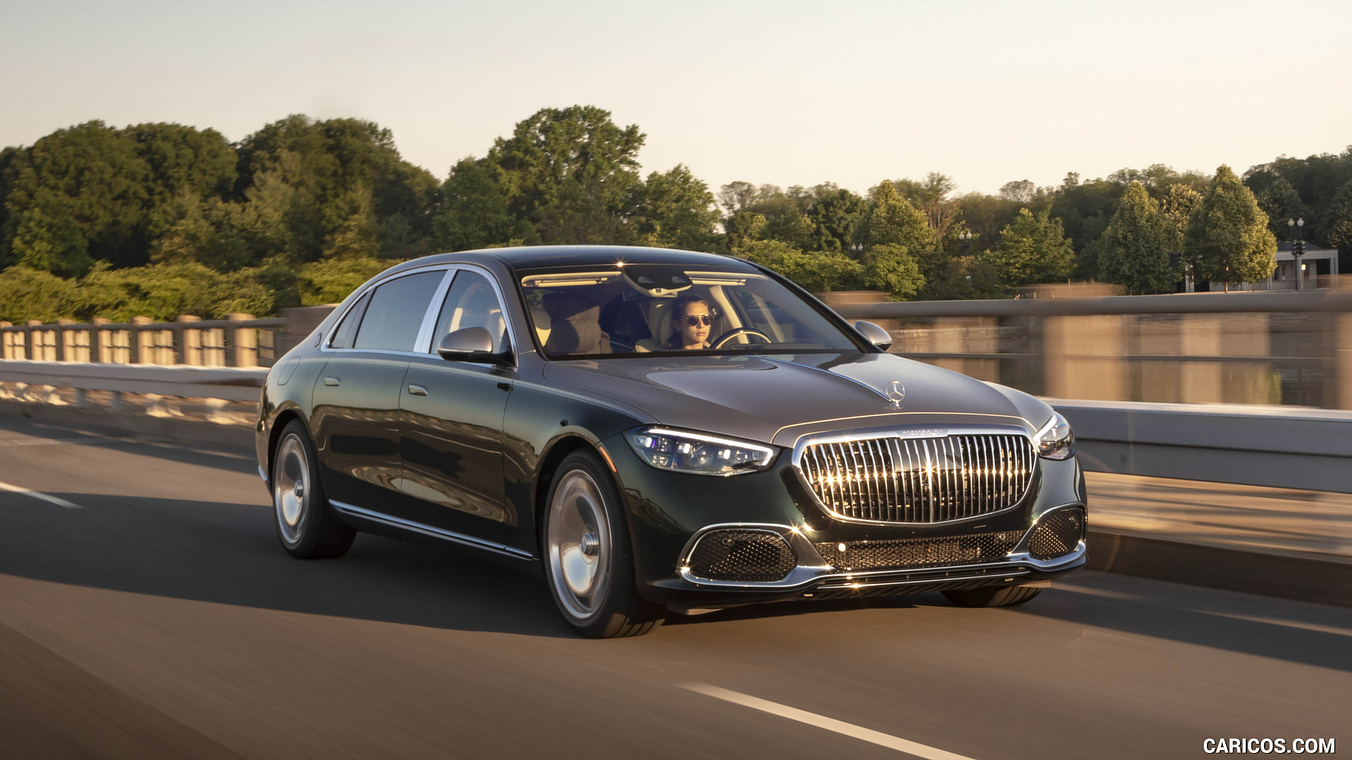 2022 Mercedes-Maybach S 680 (US-Spec)