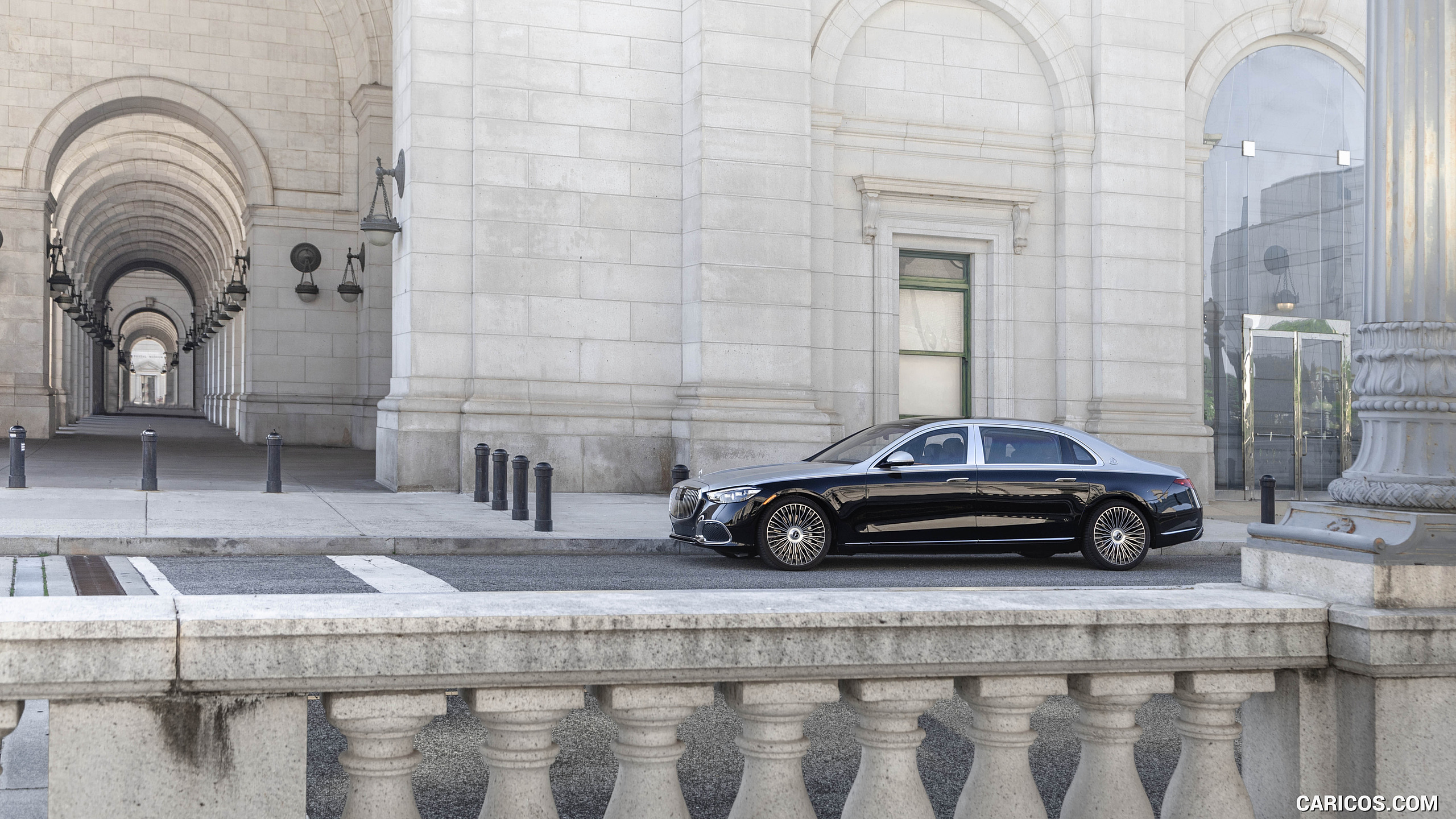 2022 Mercedes-Maybach S 680 4MATIC (US-Spec) - Side, #122 of 173
