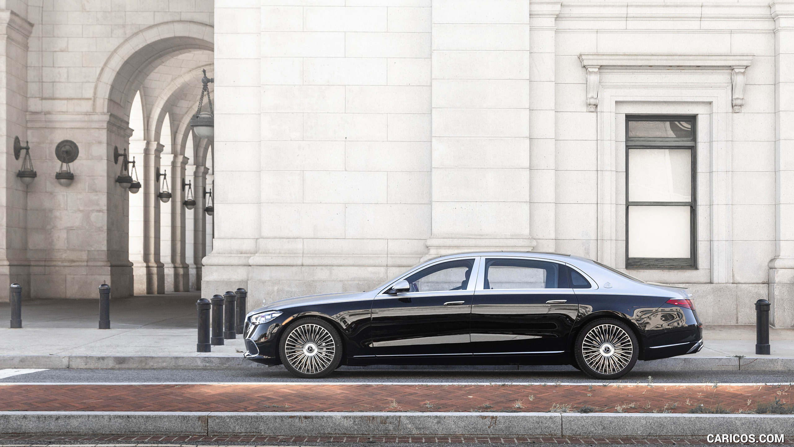 2022 Mercedes-Maybach S 680 4MATIC (US-Spec) - Side, #123 of 173