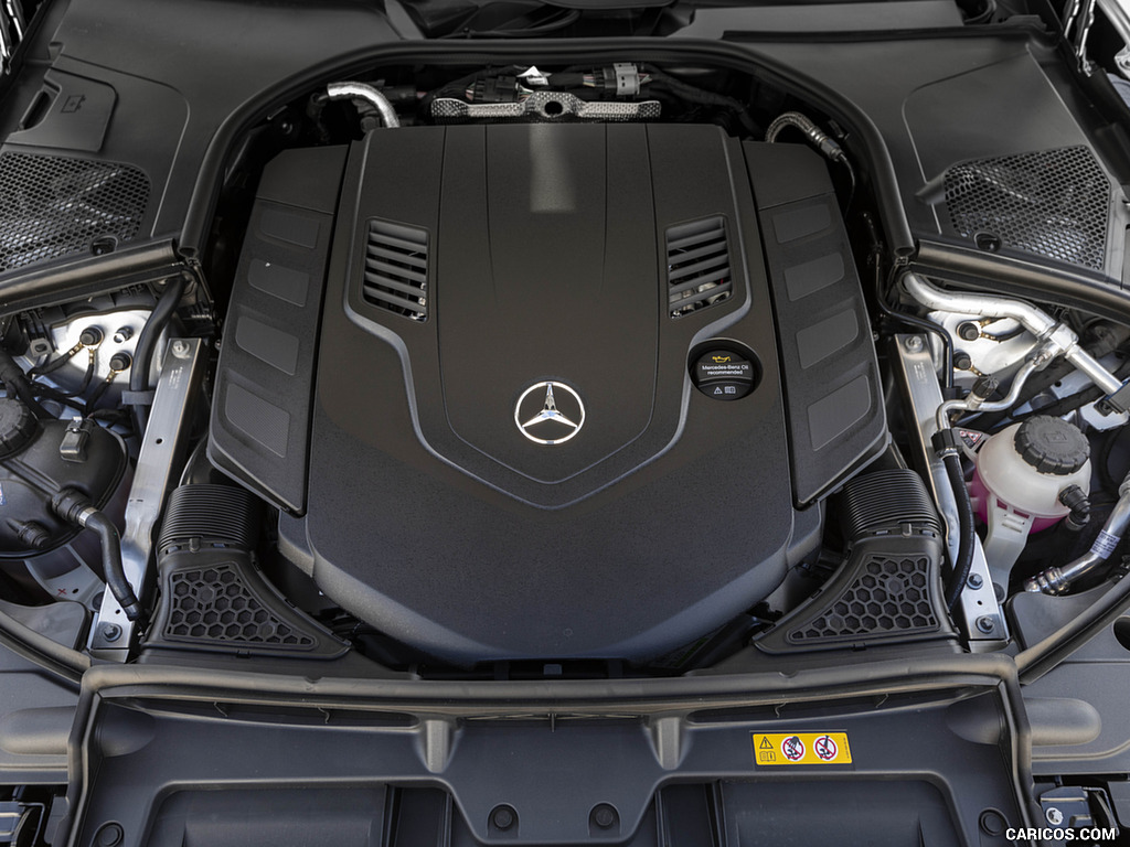 2022 Mercedes-Maybach S 680 4MATIC (US-Spec) - Engine