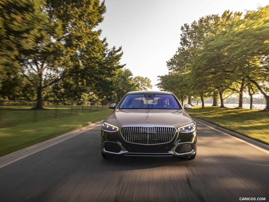 2022 Mercedes-Maybach S 680 4MATIC (US-Spec) - Front