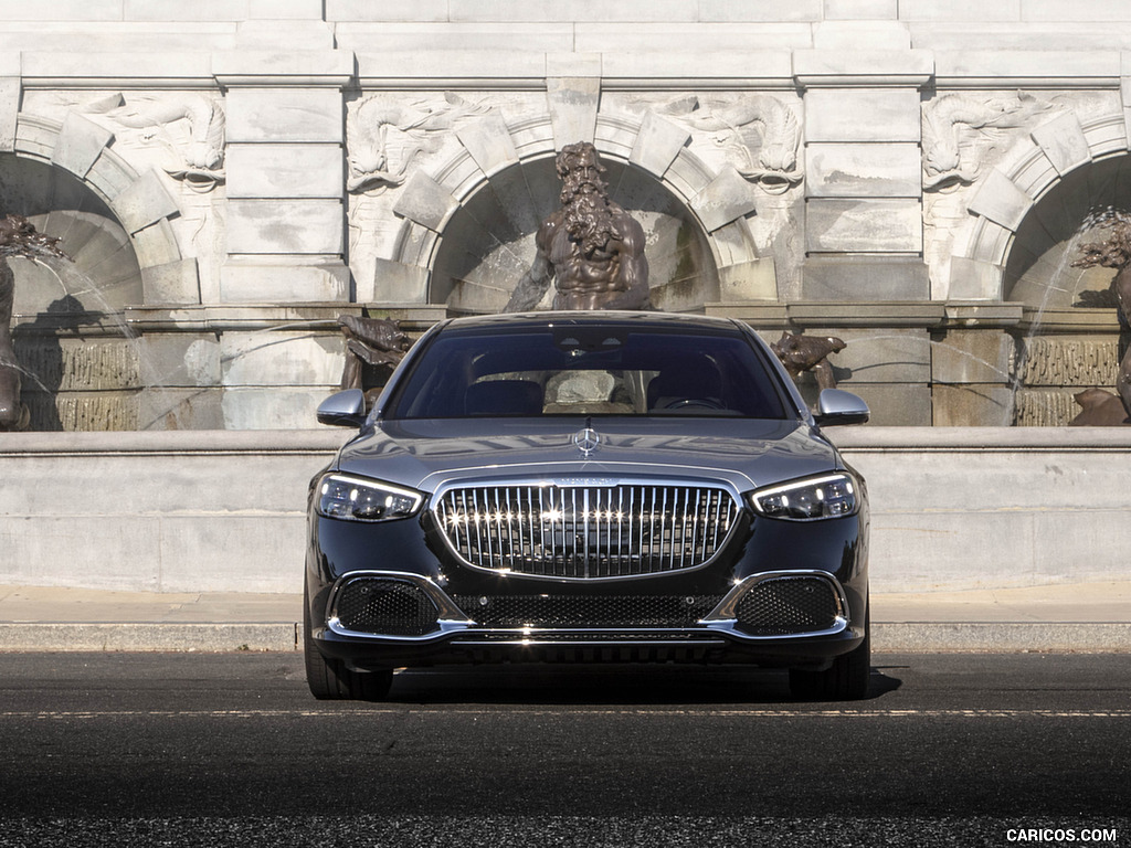 2022 Mercedes-Maybach S 680 4MATIC (US-Spec) - Front