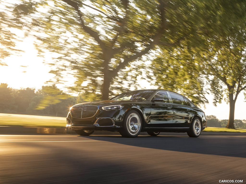 2022 Mercedes-Maybach S 680 4MATIC (US-Spec) - Front Three-Quarter