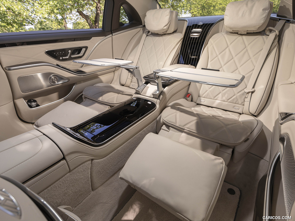 2022 Mercedes-Maybach S 680 4MATIC (US-Spec) - Interior, Rear Seats