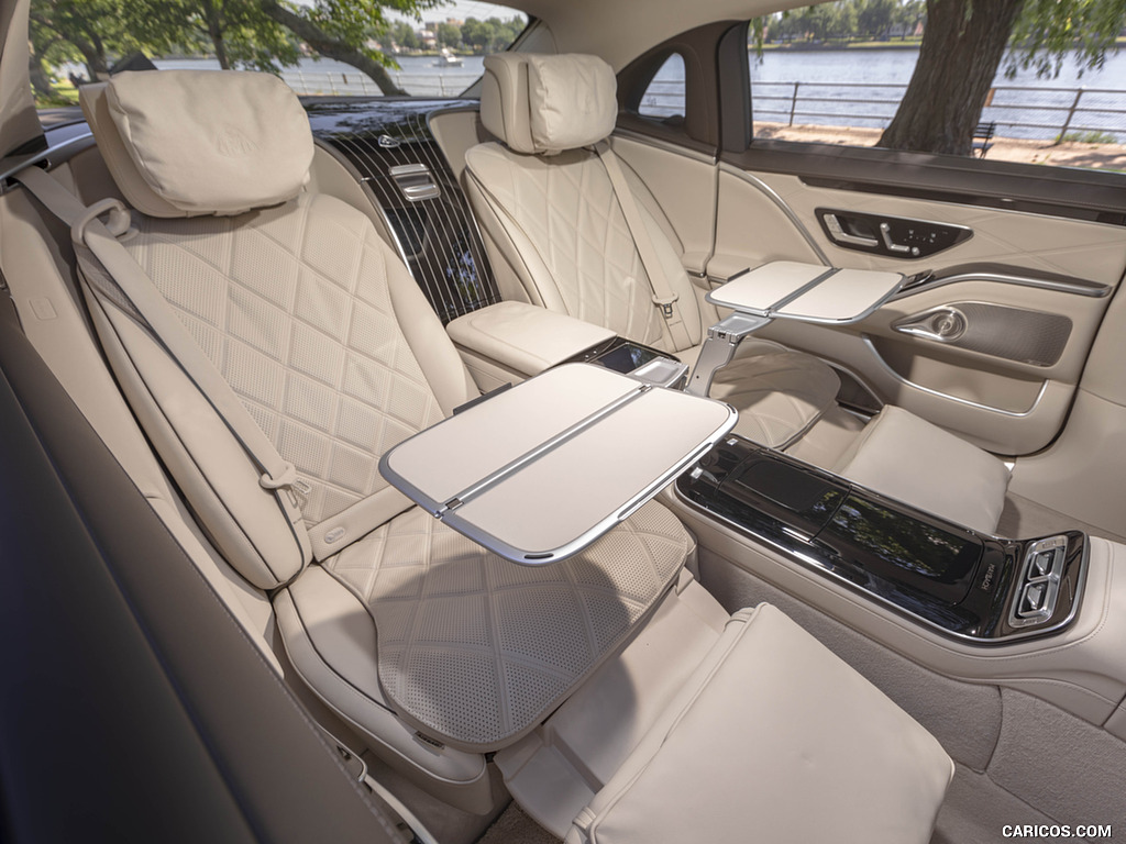 2022 Mercedes-Maybach S 680 4MATIC (US-Spec) - Interior, Rear Seats