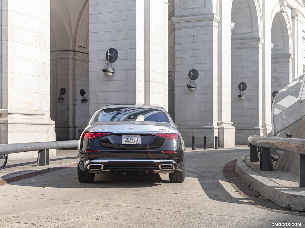 2022 Mercedes-Maybach S 680 4MATIC (US-Spec) - Rear