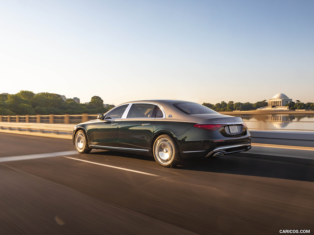 2022 Mercedes-Maybach S 680 4MATIC (US-Spec) - Rear Three-Quarter