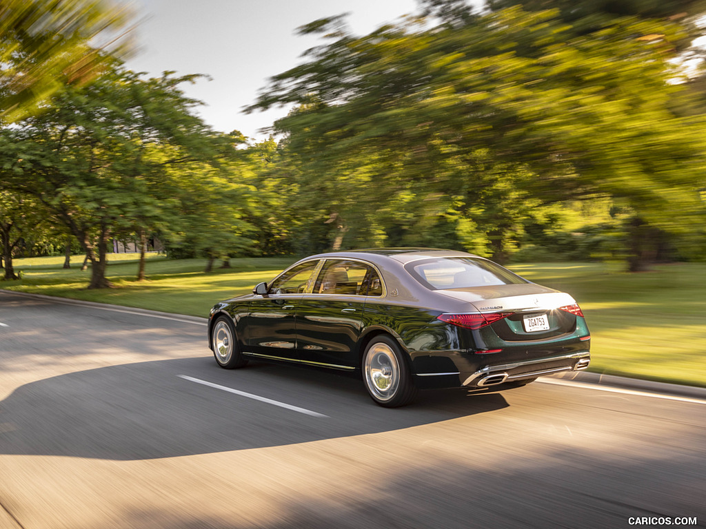 2022 Mercedes-Maybach S 680 4MATIC (US-Spec) - Rear Three-Quarter