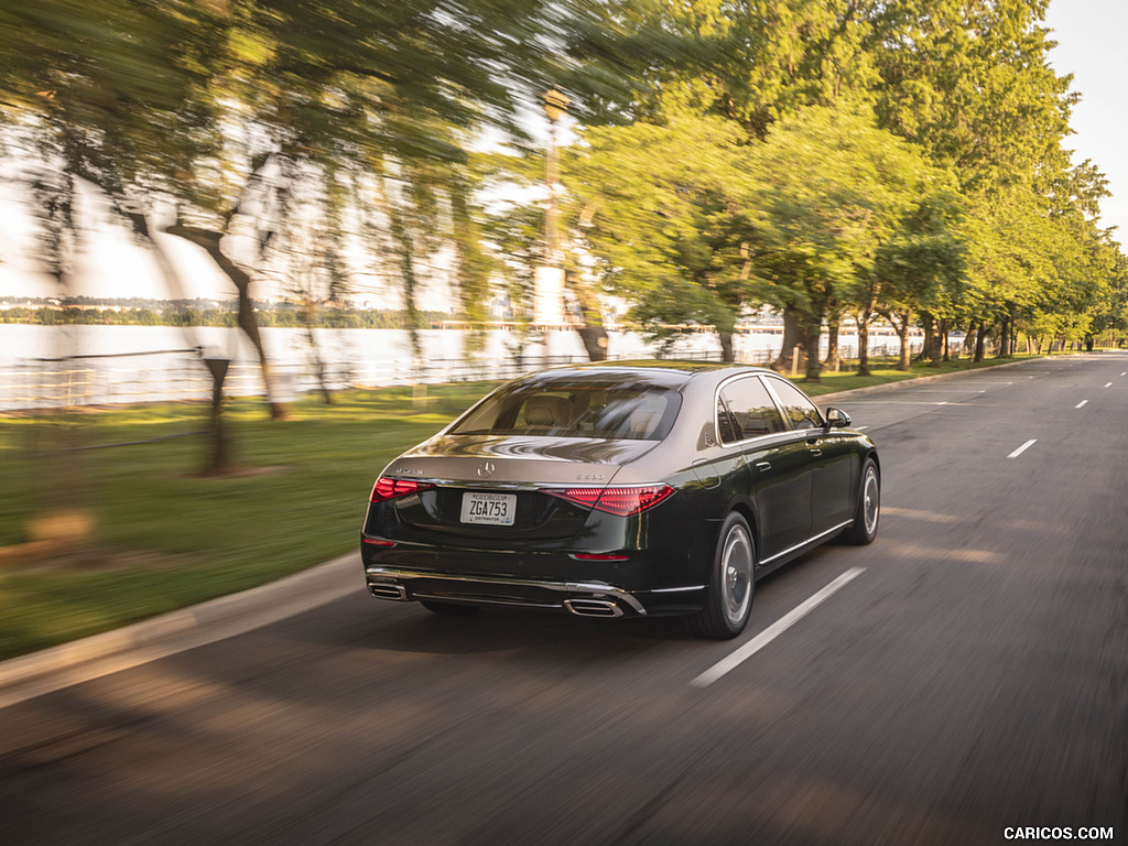 2022 Mercedes-Maybach S 680 4MATIC (US-Spec) - Rear Three-Quarter