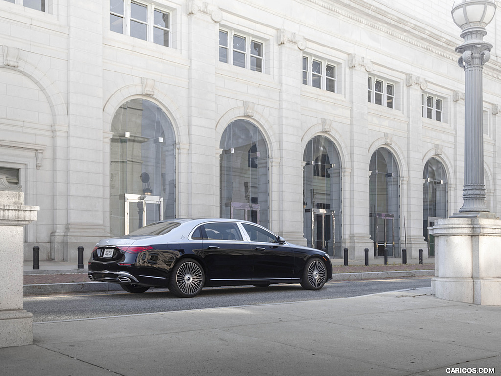 2022 Mercedes-Maybach S 680 4MATIC (US-Spec) - Side