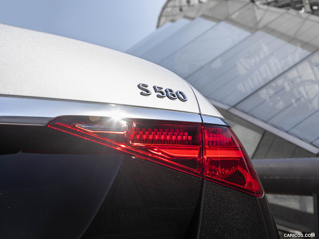 2022 Mercedes-Maybach S 680 4MATIC (US-Spec) - Tail Light