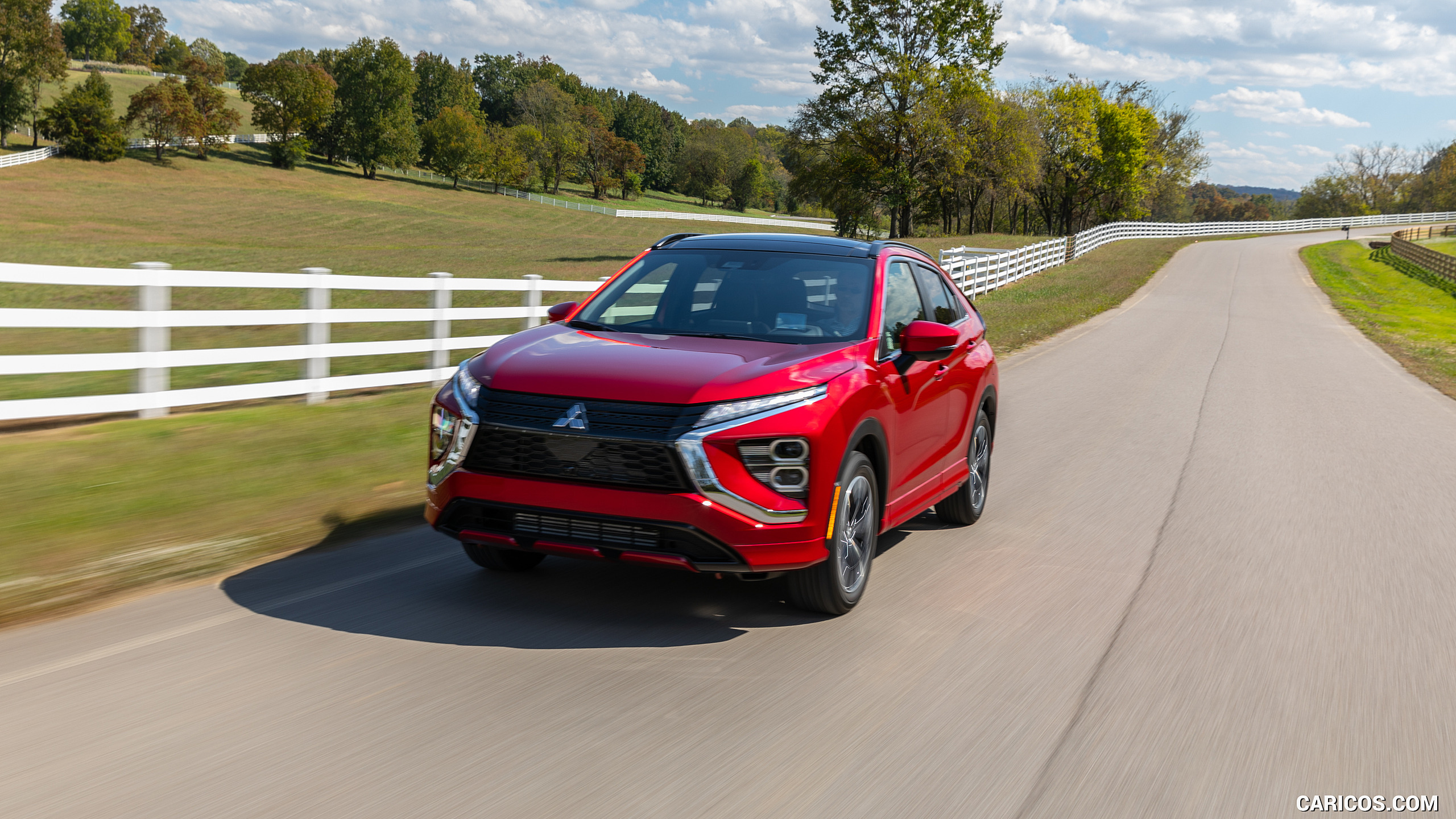 2022 Mitsubishi Eclipse Cross - Front, #2 of 40
